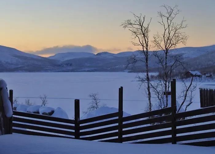 Aeijaen Moekki Сasa de vacaciones Kilpisjärvi